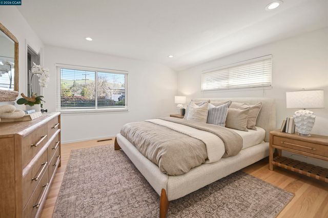 627 Burton, Lafayette, CA 94549