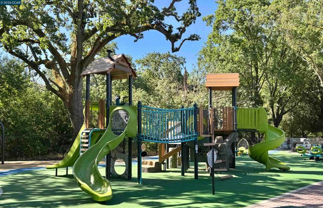 627 Burton, Lafayette, CA 94549