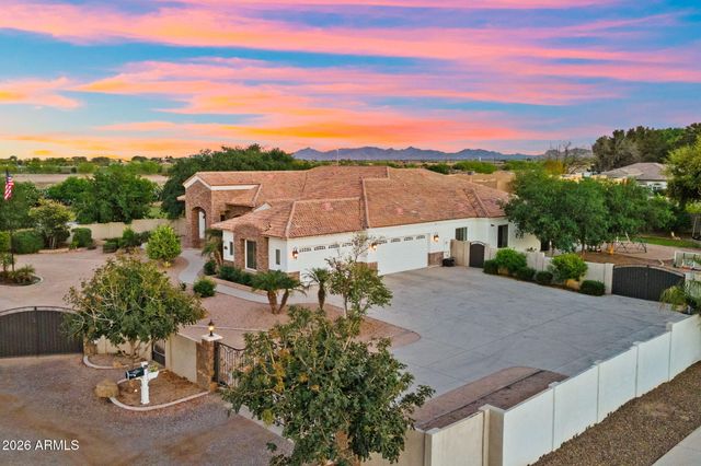 16325 E MAGNOLIA Drive, Gilbert, AZ 85298