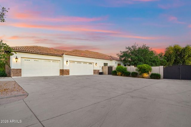16325 E MAGNOLIA Drive, Gilbert, AZ 85298