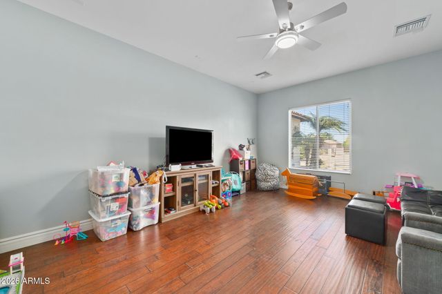 16325 E MAGNOLIA Drive, Gilbert, AZ 85298