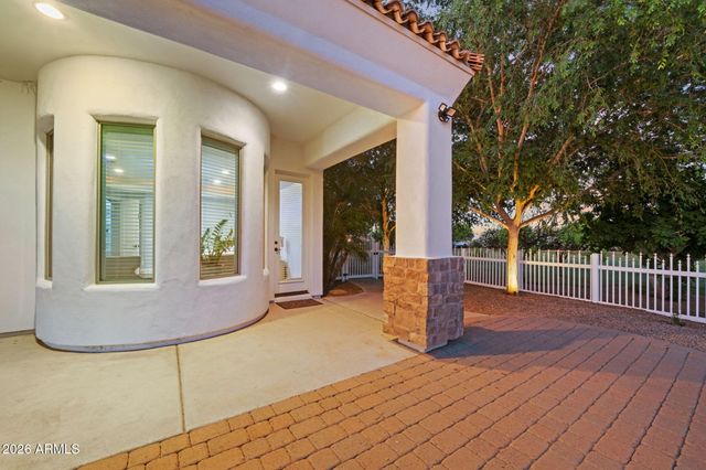 16325 E MAGNOLIA Drive, Gilbert, AZ 85298