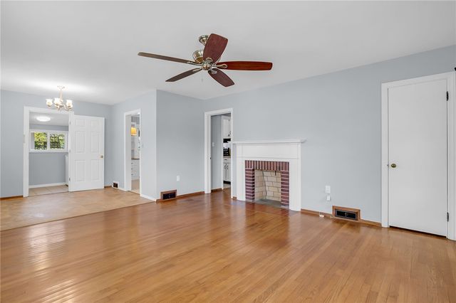 218 Bedford Forest Avenue, Anderson, SC 29625