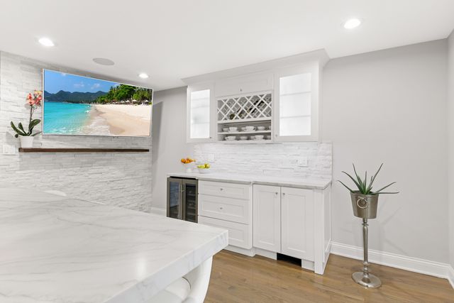 3517 N PLAINFIELD Avenue, Chicago, IL 60634