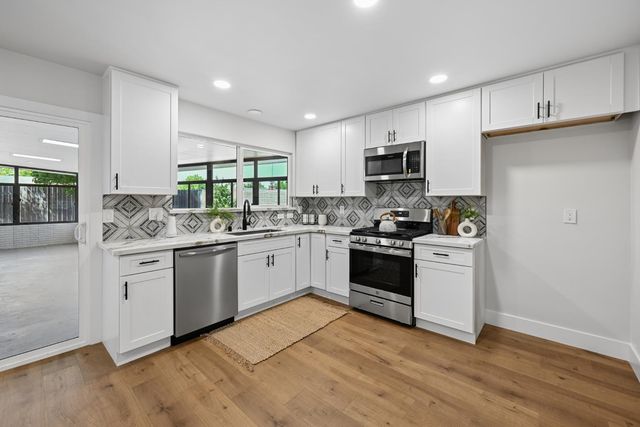 6439 Villa Dr, Sacramento, CA 95842