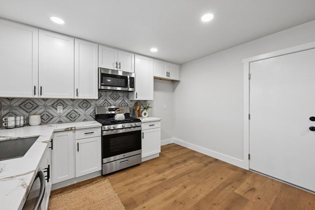 6439 Villa Dr, Sacramento, CA 95842