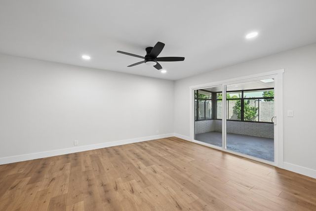 6439 Villa Dr, Sacramento, CA 95842