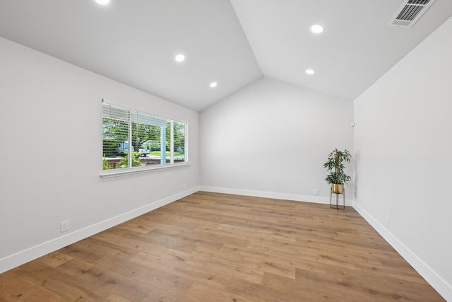 6439 Villa Dr, Sacramento, CA 95842