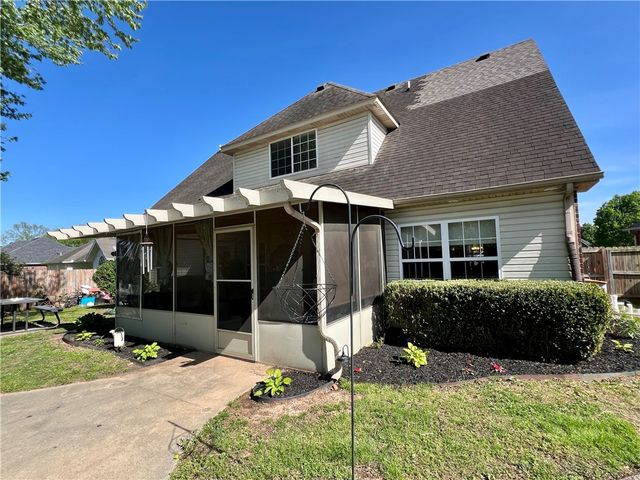 3381 Eaglecrest Circle, Springdale, AR 72762