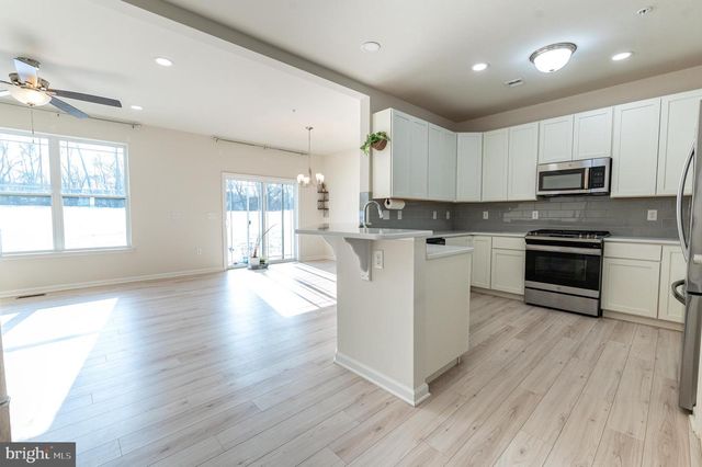 164 MAUREEN LN, Allentown, PA 18104