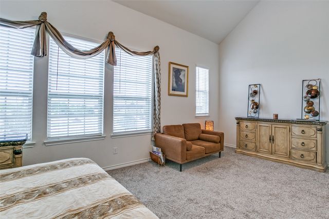 2402 Eureka Way, Lewisville, TX 75056