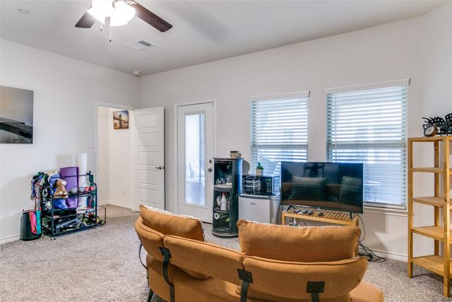 2402 Eureka Way, Lewisville, TX 75056