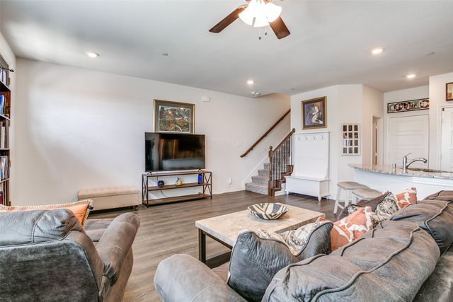 2402 Eureka Way, Lewisville, TX 75056