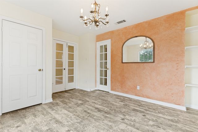 7429 Creekfall Drive, Fort Worth, TX 76137