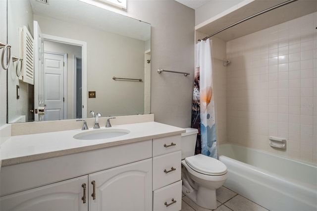 6323 OAK SQUARE E, Lakeland, FL 33813
