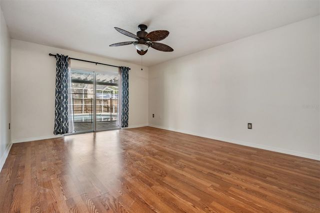 6323 OAK SQUARE E, Lakeland, FL 33813