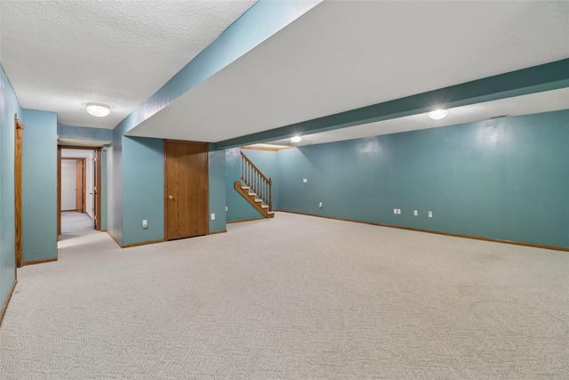 708 13th Street SW, Altoona, IA 50009