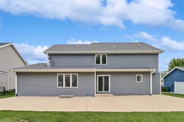 708 13th Street SW, Altoona, IA 50009