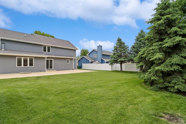 708 13th Street SW, Altoona, IA 50009