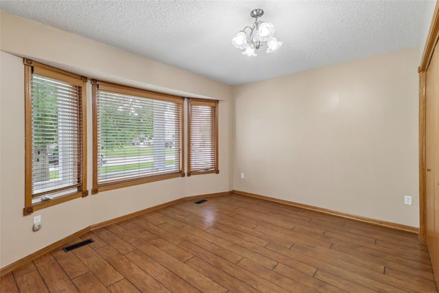 708 13th Street SW, Altoona, IA 50009