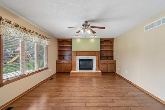 708 13th Street SW, Altoona, IA 50009