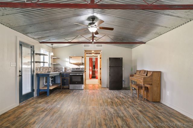 300 Michelle, Calera, OK 74730