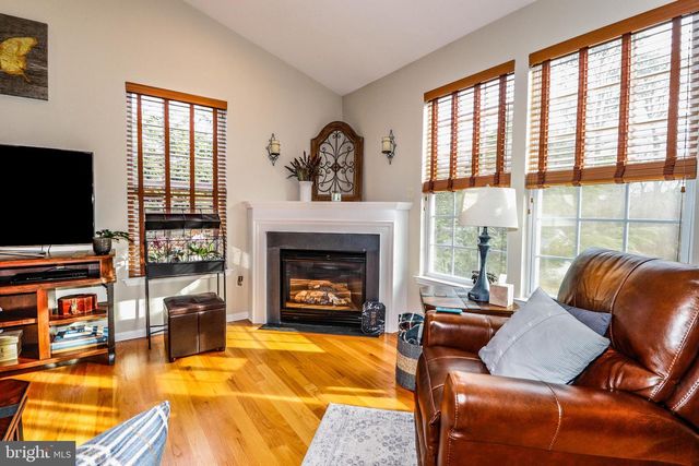 12 GREENSIDE DR, Tuckerton, NJ 08087