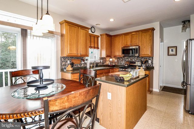 12 GREENSIDE DR, Tuckerton, NJ 08087