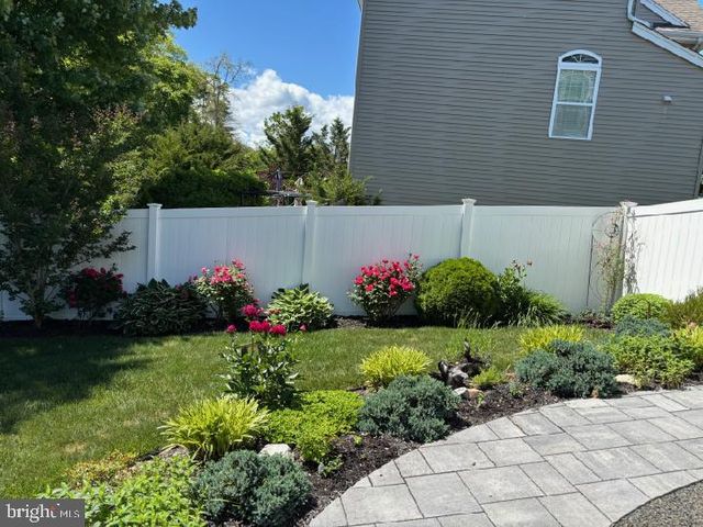 12 GREENSIDE DR, Tuckerton, NJ 08087