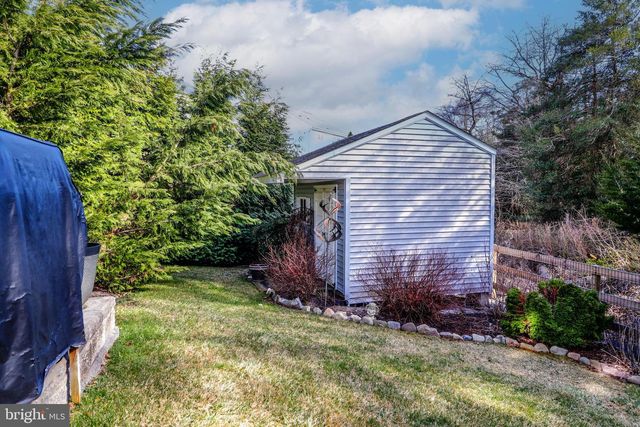 12 GREENSIDE DR, Tuckerton, NJ 08087