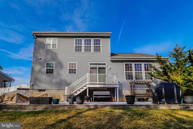 12 GREENSIDE DR, Tuckerton, NJ 08087