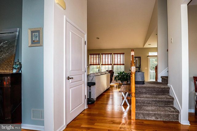 12 GREENSIDE DR, Tuckerton, NJ 08087