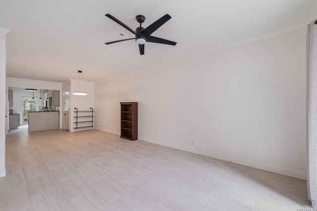 7711 Broadway Apt 3B, San Antonio, TX 78209