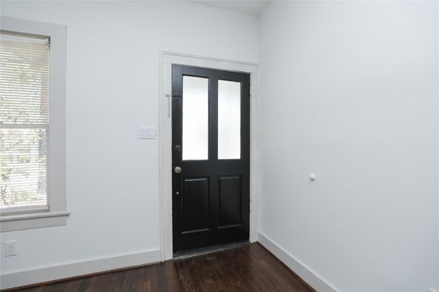 1244 W 21st Street, Houston, TX 77008