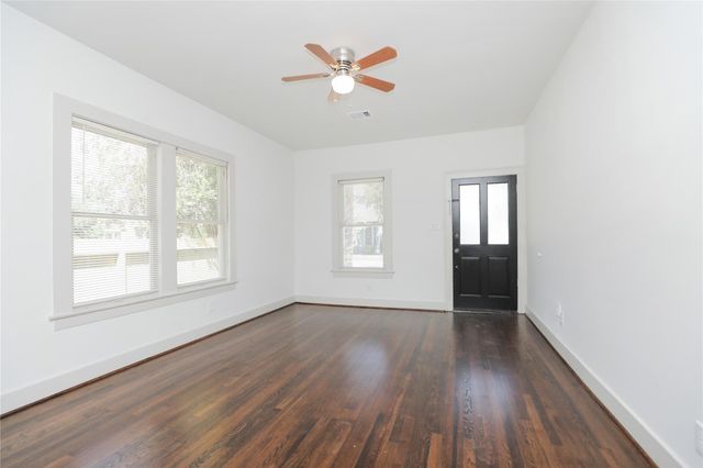 1244 W 21st Street, Houston, TX 77008