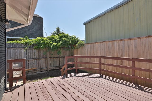 1244 W 21st Street, Houston, TX 77008