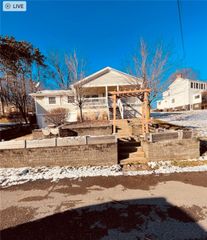 211 Fairmont St, Mcdonald, PA 15057