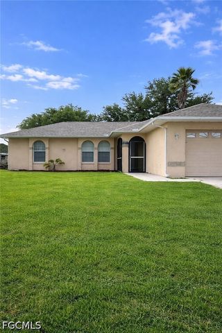 1045 NE 40th TER, Cape Coral, FL 33909