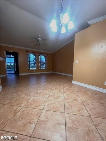 1045 NE 40th TER, Cape Coral, FL 33909