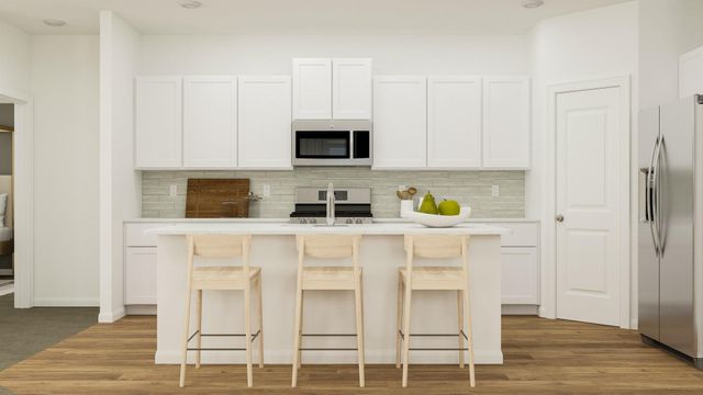 102 Donnington DR, Hutto, TX 78634