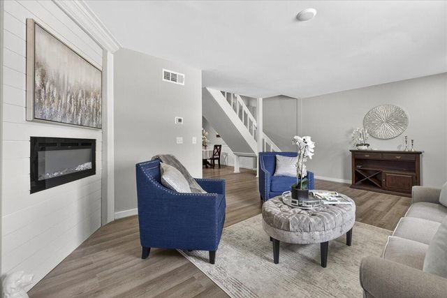 5725 Dewsbury Lane, North Charleston, SC 29418