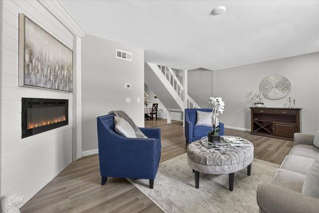 5725 Dewsbury Lane, North Charleston, SC 29418