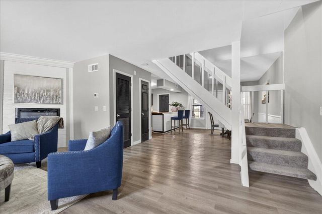 5725 Dewsbury Lane, North Charleston, SC 29418