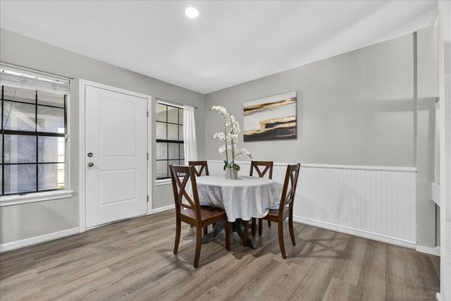 5725 Dewsbury Lane, North Charleston, SC 29418