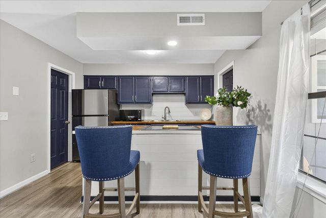 5725 Dewsbury Lane, North Charleston, SC 29418