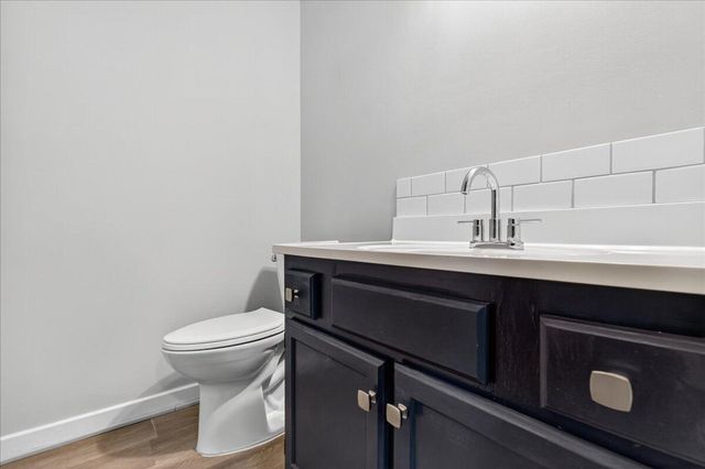 5725 Dewsbury Lane, North Charleston, SC 29418