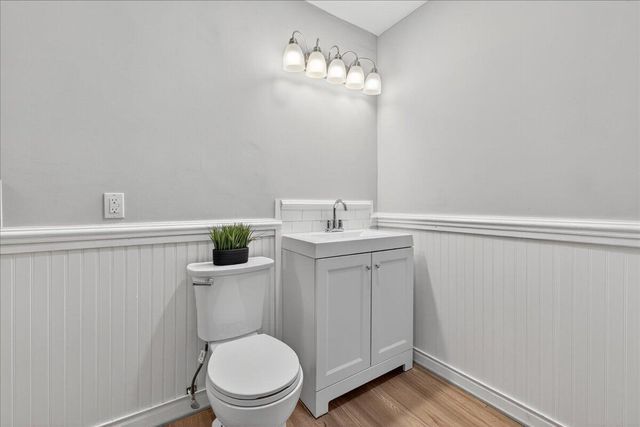 5725 Dewsbury Lane, North Charleston, SC 29418