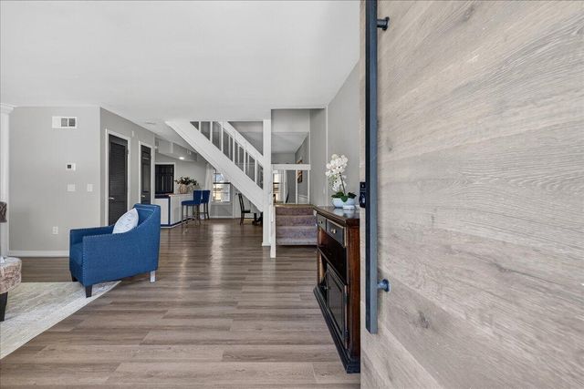 5725 Dewsbury Lane, North Charleston, SC 29418