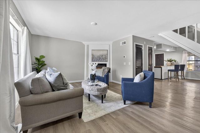 5725 Dewsbury Lane, North Charleston, SC 29418