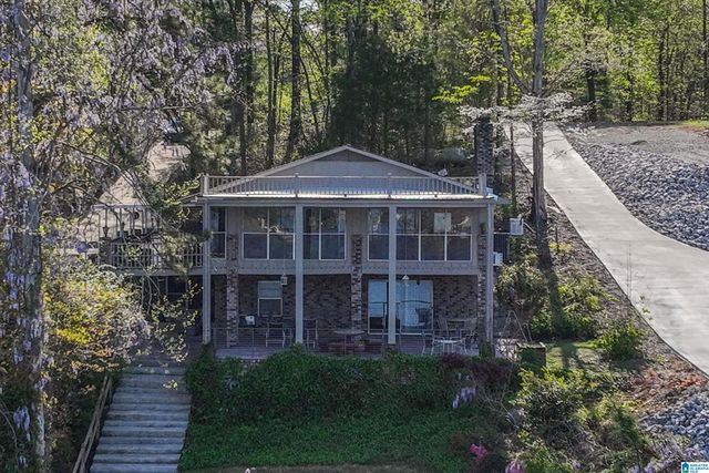 881 RIDGEWAY CIRCLE, Talladega, AL 35160